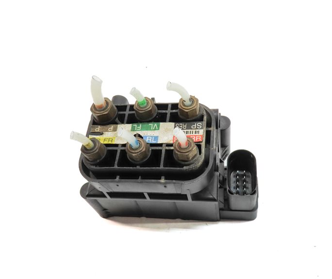 Thumbnail 2: 2012 MERCEDES GL450 (X164) AIRMATIC AIR SUSPENSION RELIEF VALVE BLOCK