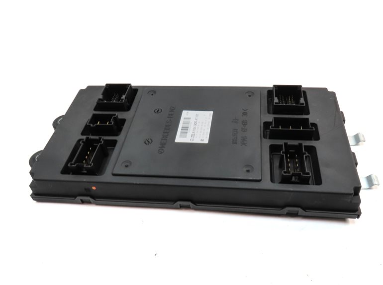 Thumbnail 5: 2010-2013 MB GL320 GL450 GL550 R350 (X164 W251) FRONT SIGNAL ACTIVATION MODULE