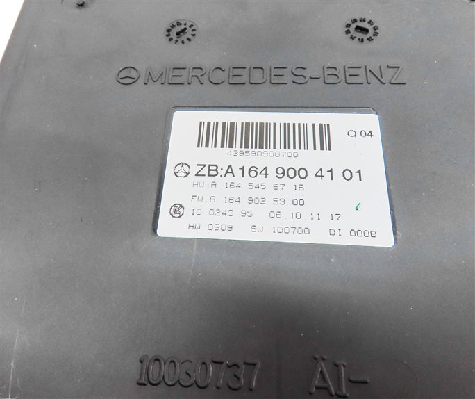Thumbnail 7: 2010-2013 MB GL320 GL450 GL550 R350 (X164 W251) FRONT SIGNAL ACTIVATION MODULE