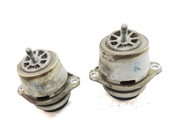 Thumbnail 2: 2012 PORSCHE CAYENNE (958) 3.6L VR6 ENGINE MOTOR SUPPORT MOUNT SET/2