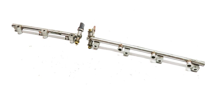 2012 PORSCHE CAYENNE (958) 3.6L VR6 ENGINE FUEL INJECTOR RAIL SET/2