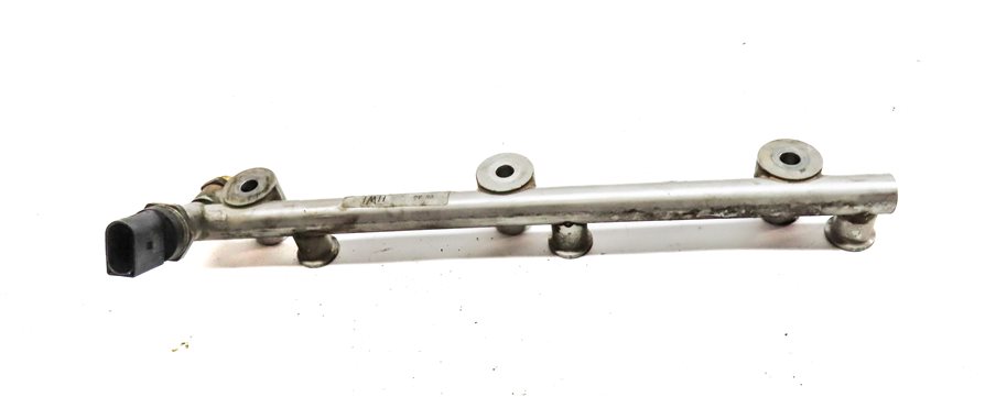 Thumbnail 6: 2012 PORSCHE CAYENNE (958) 3.6L VR6 ENGINE FUEL INJECTOR RAIL SET/2