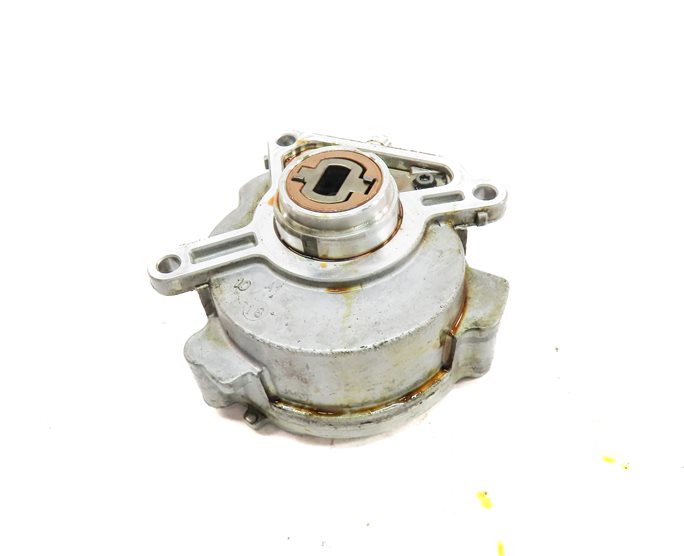Thumbnail 3: 2012 PORSCHE CAYENNE (958) 3.6L VR6 ENGINE BRAKE VACUUM PUMP MODULE