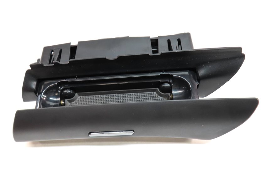 Thumbnail 6: 2012 PORSCHE CAYENNE (958) REAR LEFT DOOR STORAGE COMPARTMENT CUBBY (BLACK)