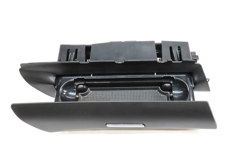 Thumbnail 6: 2012 PORSCHE CAYENNE (958) REAR RIGHT DOOR STORAGE COMPARTMENT CUBBY (BLACK)