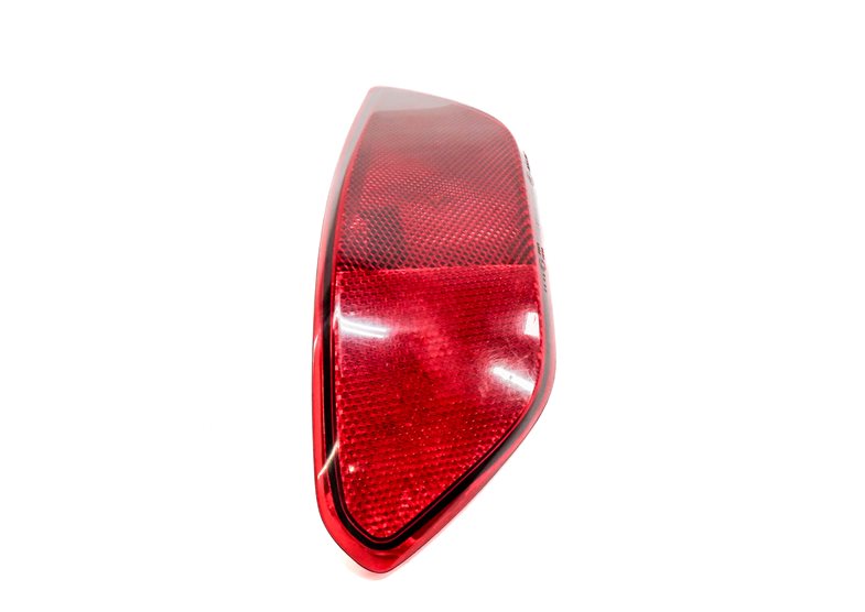 Thumbnail 3: 2012 PORSCHE CAYENNE (958) REAR RIGHT PASSENGER LOWER BUMPER REFLECTOR