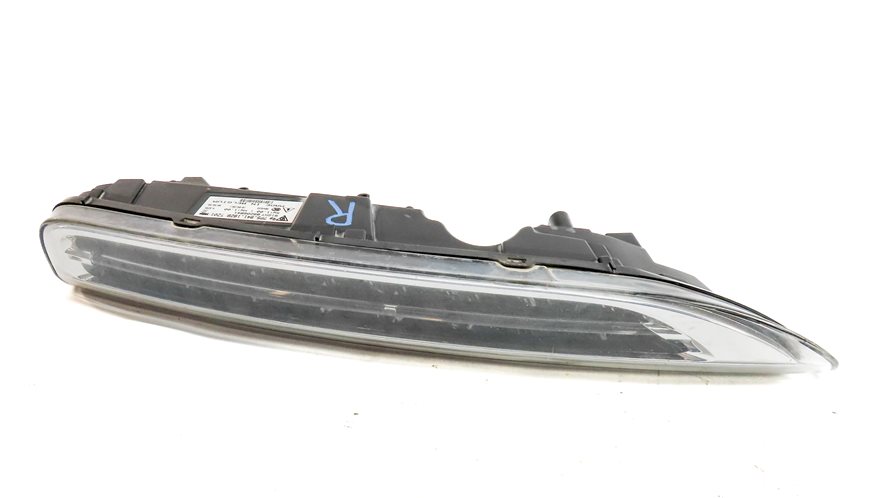 Thumbnail 5: 2012 PORSCHE CAYENNE (958) FRONT RIGHT PASSENGER MARKER TURN LIGHT SIGNAL LAMP