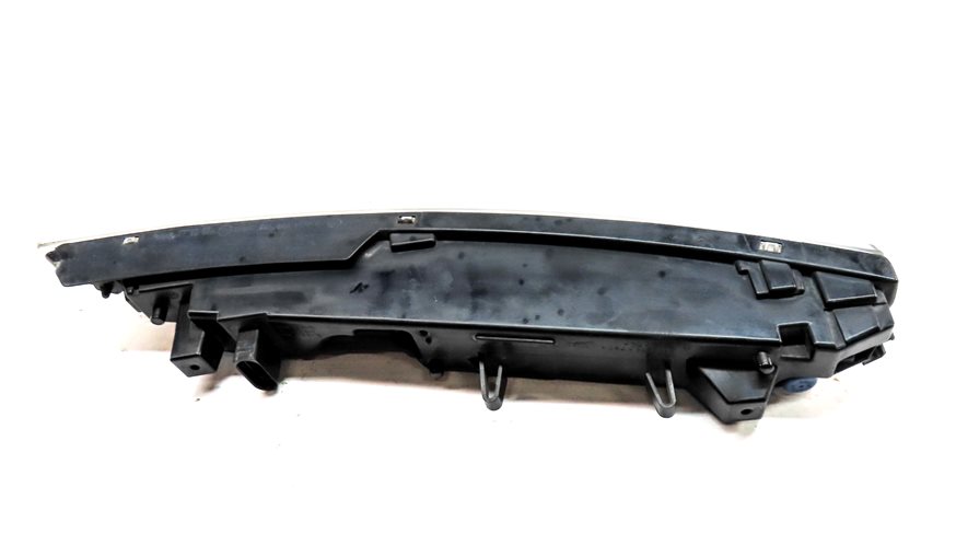 Thumbnail 4: 2012 PORSCHE CAYENNE (958) FRONT LEFT DRIVER MARKER TURN LIGHT SIGNAL LAMP