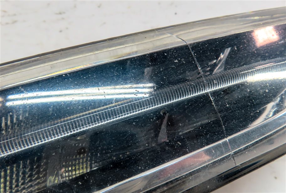 Thumbnail 7: 2012 PORSCHE CAYENNE (958) FRONT LEFT DRIVER MARKER TURN LIGHT SIGNAL LAMP