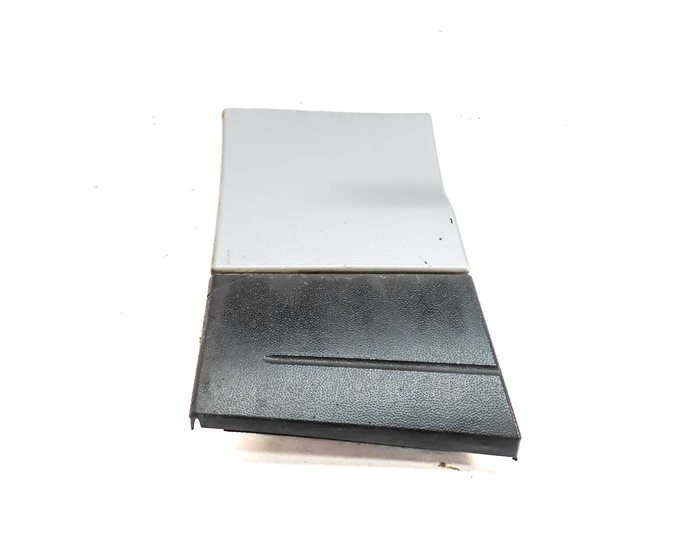 Thumbnail 2: 2012 PORSCHE CAYENNE (958) FRONT LEFT DRIVER LOWER FENDER TRIM MOULDING (Silver)