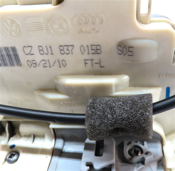 Thumbnail 6: 09-18 AUDI PORSCHE A4 A5 Q5 S4 TT CAYENNE PANAMERA FRONT LEFT DRIVER DOOR LATCH