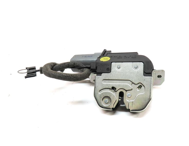 Thumbnail 2: 2011 PORSCHE CAYENNE (958) REAR LIFTGATE HATCH LID LOCK LATCH ACTUATOR