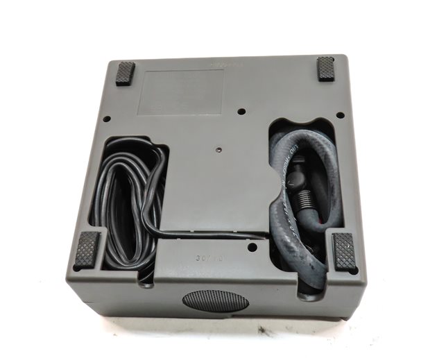 Thumbnail 4: 2011 PORSCHE CAYENNE (958) EMERGENCY ROADSIDE TIRE AIR COMPRESSOR PUMP ASSEMBLY