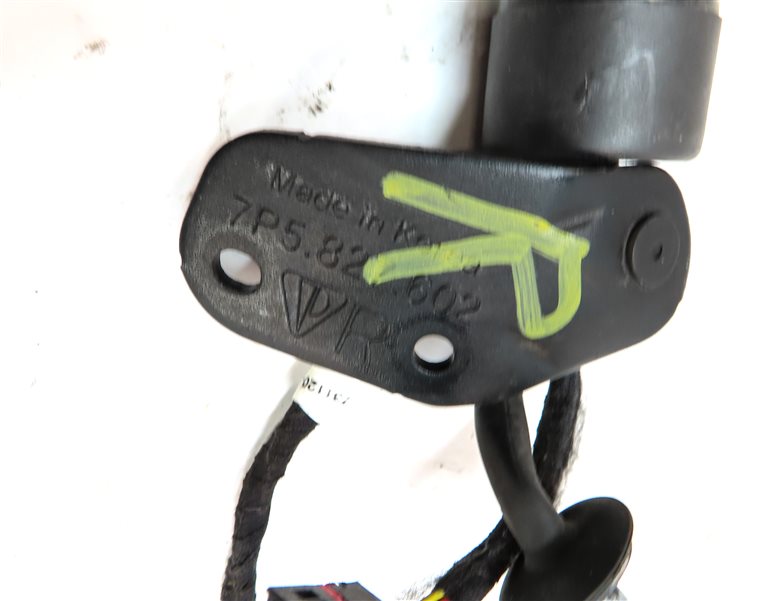 Thumbnail 6: 11 PORSCHE CAYENNE 958 REAR TRUNK LIFTGATE HATCH LID ELECTRIC SHOCK STRUT SET/2