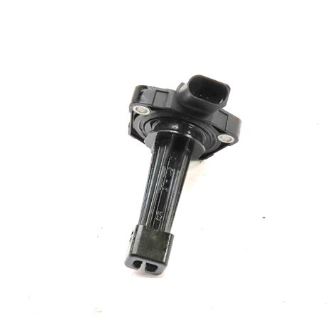 Thumbnail 2: 11 PORSCHE CAYENNE (958) 4.8L M48 NON TURBO ENGINE MOTOR OIL FLUID LEVEL SENSOR