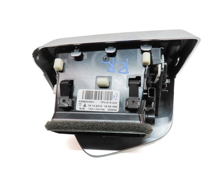 Thumbnail 5: 2011 PORSCHE CAYENNE (958) REAR RIGHT CENTER CONSOLE HEAT AIR AC HVAC VENT