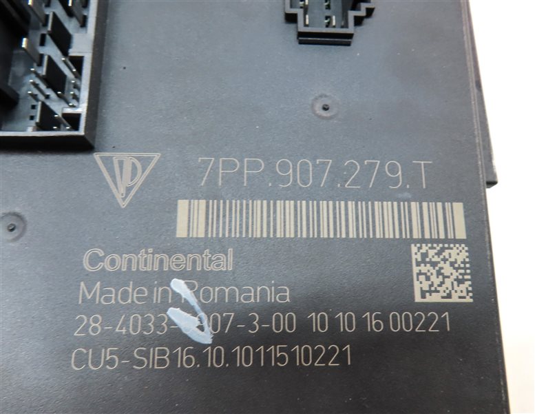 Thumbnail 6: 11-14 PORSCHE CAYENNE (958) 4.8L NON-TURBO ENGINE ECM IMMOBILIZER MODULE KEY SET