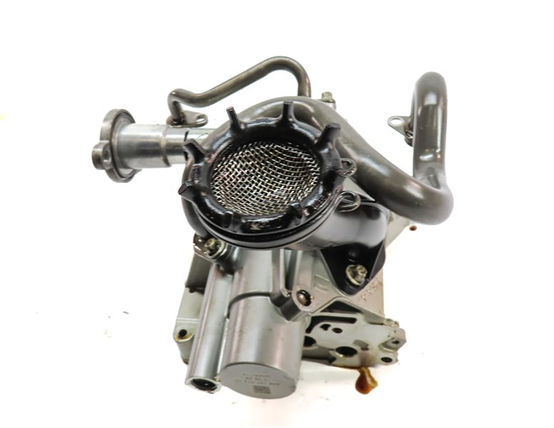 Thumbnail 2: 2011 PORSCHE CAYENNE (958) 4.8L (M48.02) NON - TURBO ENGINE MOTOR OIL FLUID PUMP