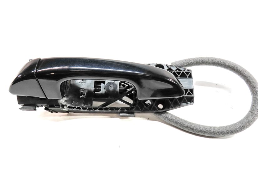 Thumbnail 2: 2011-2018 PORSCHE CAYENNE (958) REAR LEFT KEYLESS DOOR HANDLE (Black)