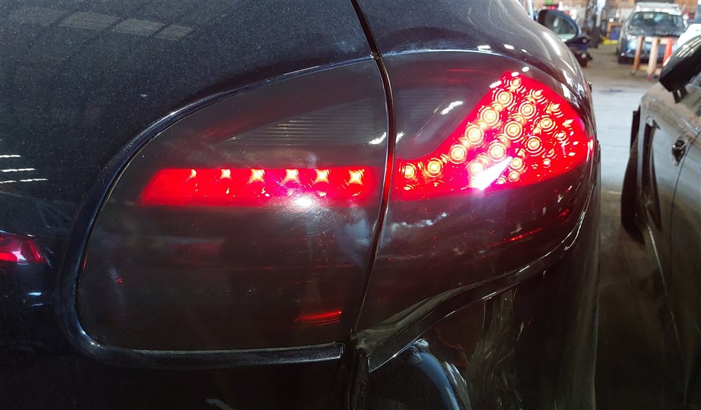 Thumbnail 3: 11-14 PORSCHE CAYENNE (958) REAR LEFT DRIVER TAILLIGHT BRAKE LIGHT LAMP (SMOKED)