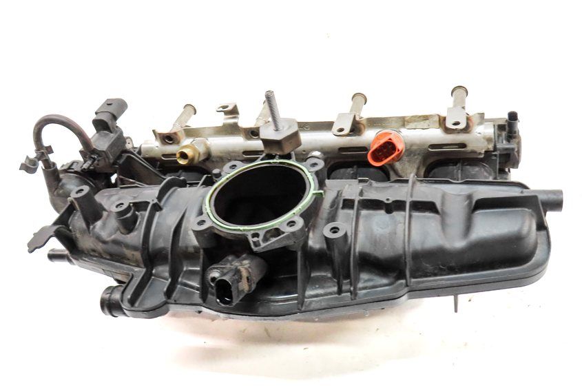 Thumbnail 2: 2009-2016 AUDI A4 A5 A6 Q5 (B8 8T 8K 8R C7) 2.0L TURBO ENGINE INTAKE MANIFOLD