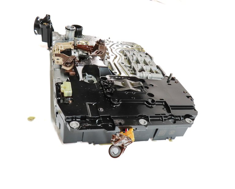 Thumbnail 4: 13-15 AUDI A6 (C7) 2.0L AWD QUATTRO NGR AUTO AUTOMATIC TRANSMISSION VALVE BODY