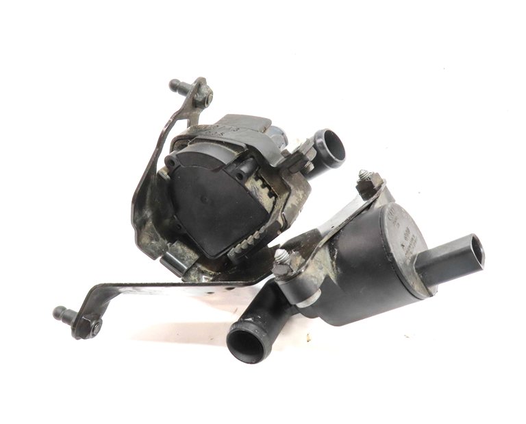 Thumbnail 4: 2014 AUDI A6 (C7 4G) 2.0L (CAED) ENGINE AUXILIARY WATER COOLANT PUMP SET/3