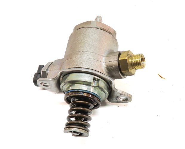 Thumbnail 4: 13-17 AUDI A4 A5 A6 Q5 TT (B8 C7 8K 8T 8R MK3) 2.0L ENGINE MECHANICAL FUEL PUMP