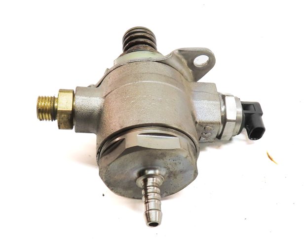 Thumbnail 6: 13-17 AUDI A4 A5 A6 Q5 TT (B8 C7 8K 8T 8R MK3) 2.0L ENGINE MECHANICAL FUEL PUMP