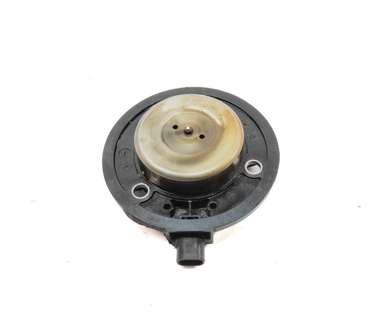 Thumbnail 2: 2014 AUDI A6 (C7 4G) 2.0L (CAED) ENGINE VARIABLE VALVE TIMING MAGNET SOLENOID