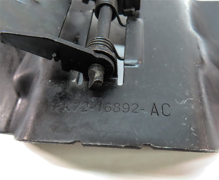 Thumbnail 5: 2016 LAND ROVER DISCOVERY SPORT (L550) FRONT HOOD LID SAFETY HOOK RELEASE HANDLE
