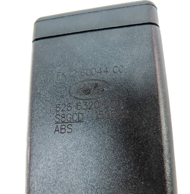 Thumbnail 5: 2016 LAND ROVER DISCOVERY SPORT (L550) REAR 2ND ROW RIGHT SEAT SEATBELT BUCKLE