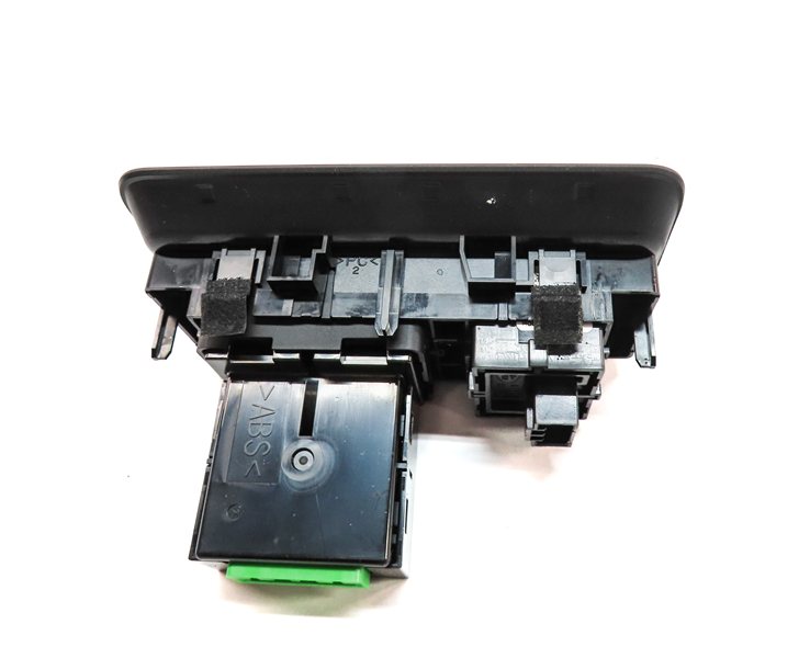 Thumbnail 4: 2016 ROVER DISCOVERY SPORT (L550) REAR TRUNK LIFTGATE HATCH LID RELEASE SWITCH