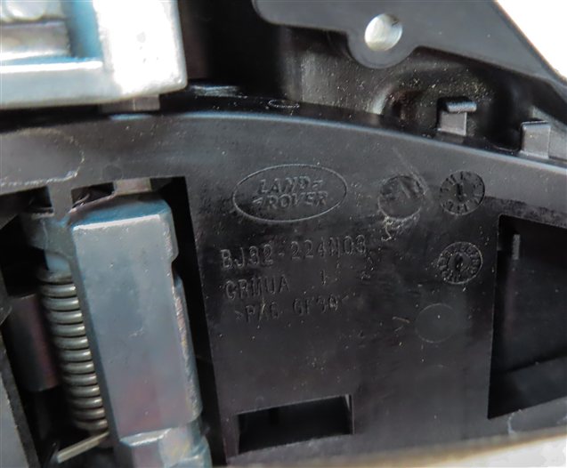 Thumbnail 6: 15-19 ROVER DISCOVERY SPORT (L550) LEFT FRONT PASSIVE DOOR HANDLE (Kaikoura)