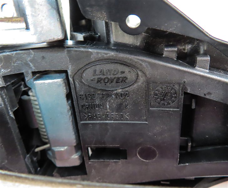 Thumbnail 6: 15-19 LAND ROVER DISCOVERY SPORT (L550) REAR LEFT PASSIVE DOOR HANDLE (Kaikoura)