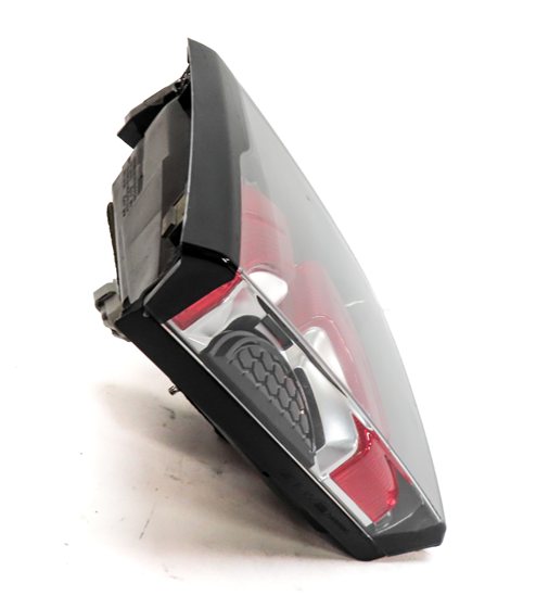 Thumbnail 4: 15-19 LAND ROVER DISCOVERY SPORT L550 REAR LEFT INNER TAILLIGHT TAIL LAMP (SE)