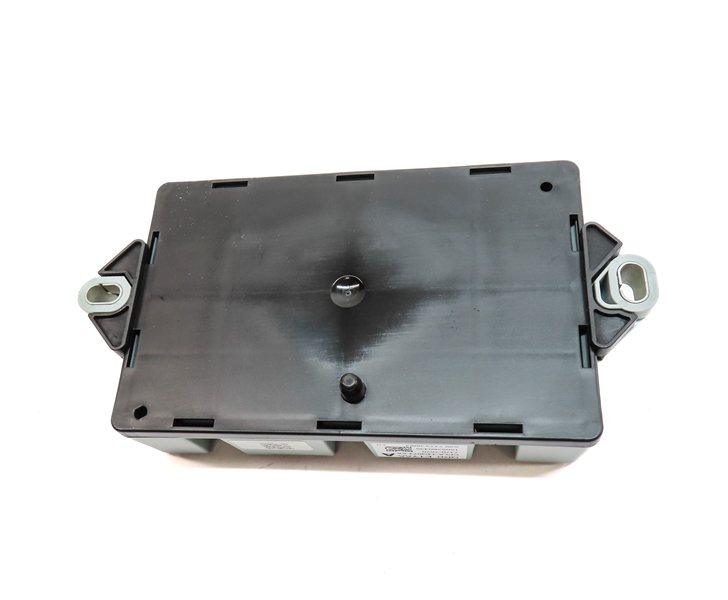Thumbnail 4: 2016 LAND ROVER DISCOVERY SPORT (L550) CABIN FUSE RELAY CONTROL MODULE BOX