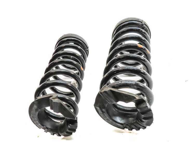 Thumbnail 2: 2015-2019 LAND ROVER DISCOVERY SPORT (L550) REAR SUSPENSION COIL SPRING SET-2