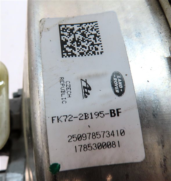 Thumbnail 6: 15-19 RANGE ROVER EVOQUE DISCOVERY SPORT (L538 L550) BRAKE BOOSTER w/ CYLINDER