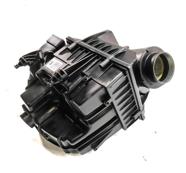 Thumbnail 1: 2015-2017 RANGE ROVER EVOQUE DISCOVERY SPORT (L538 L550) AIR FILTER BOX HOUSING