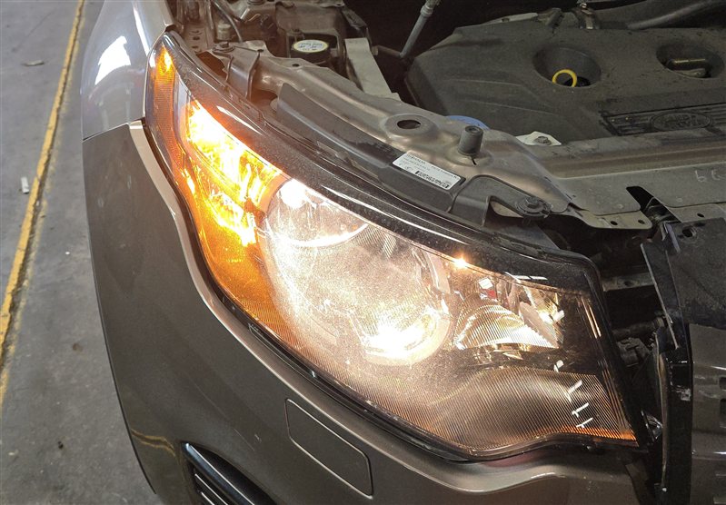 Thumbnail 2: 15-19 LAND ROVER DISCOVERY SPORT (L550) RIGHT HALOGEN HEADLIGHT HEAD LIGHT LAMP