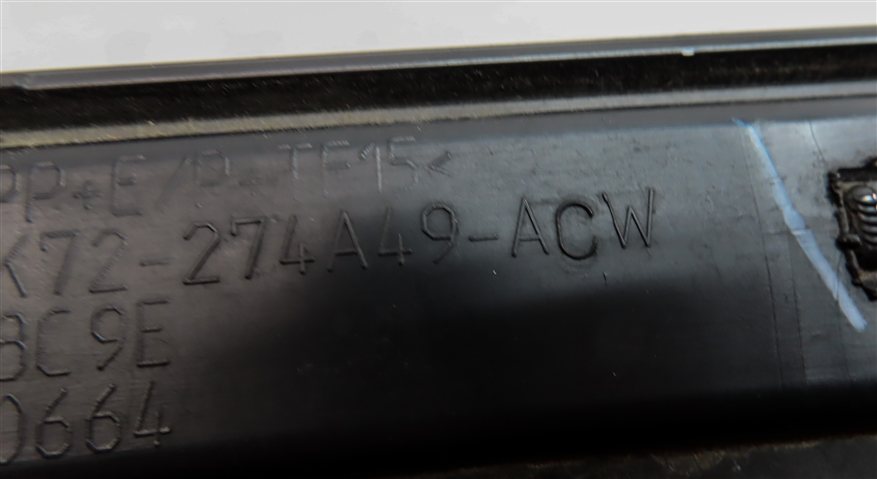 Thumbnail 8: 15-19 ROVER DISCOVERY SPORT L550 REAR LEFT EXTERIOR LOWER DOOR MOULDING