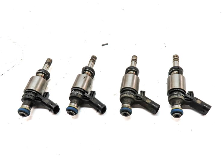 Thumbnail 2: 08-17 AUDI A3 A4 A5 A6 Q5 TT (8P B8 8K 8T 8R MK2 C7) 2.0L FSI FUEL INJECTOR SET4