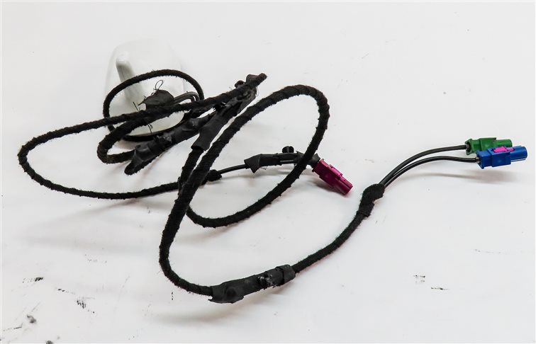 Thumbnail 5: 09-12 AUDI A4 S4 (B8 8K) AM/FM RADIO STEREO PHONE ROOF SHARK FIN ANTENNA (White)
