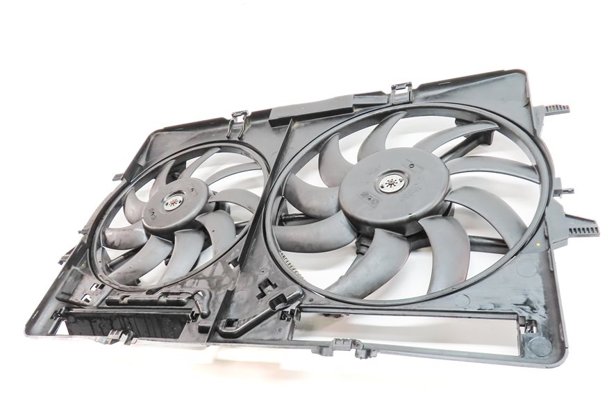 Thumbnail 2: 09-17 AUDI A4 A5 Q5 S4 (B8 8T 8R) 2.0L 3.0L 3.2L RADIATOR COOLING FAN w/ SHROUD