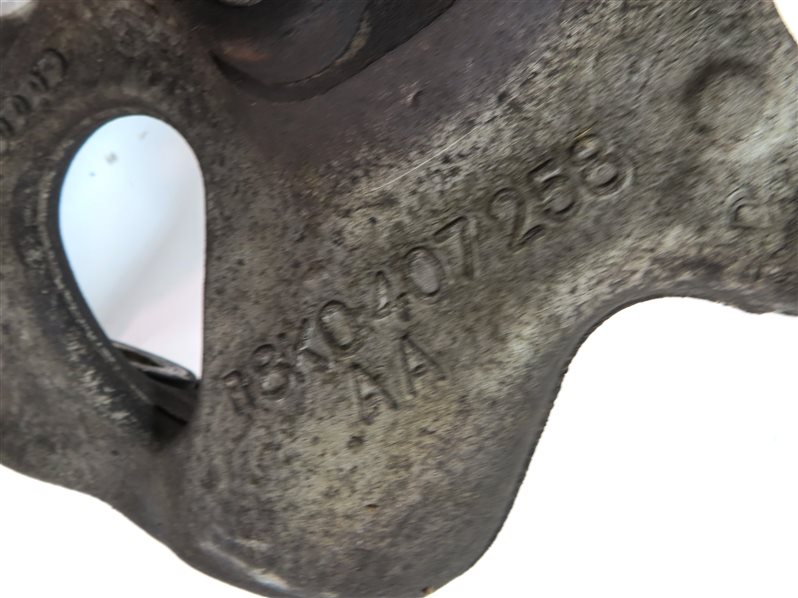 Thumbnail 7: 10-16 AUDI A4 S4 A5 S5 Q5 (B8 8K 8T 8R) FRONT RIGHT PASSENGER SPINDLE KNUCKLE
