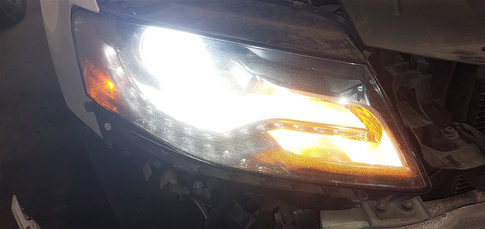 Thumbnail 2: 09-12 AUDI A4 S4 (B8 8K) RIGHT PASSENGER XENON HID HEADLIGHT LIGHT LAMP NON AFS