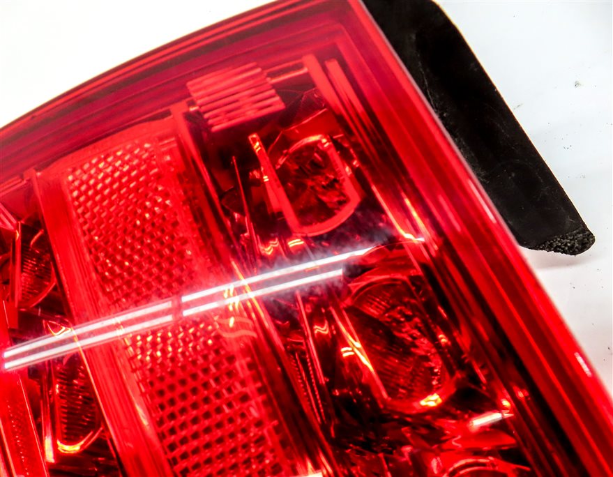 Thumbnail 7: 10-12 AUDI A4 S4 B8 8K REAR RIGHT PASSENGER OUTER TAILLIGHT BRAKE LIGHT LAMP LED