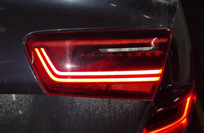 Thumbnail 2: 16-18 AUDI A6 S6 C7 4G8 REAR RIGHT PASSENGER INNER LED 8SL TAILLIGHT LIGHT LAMP