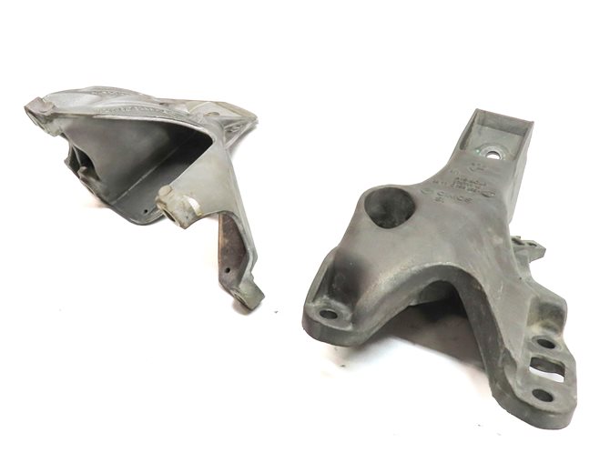Thumbnail 1: 2018 BMW X5 (F15) 3.0L (N55) ENGINE MOTOR SUPPORT MOUNT BRACKET SET/2